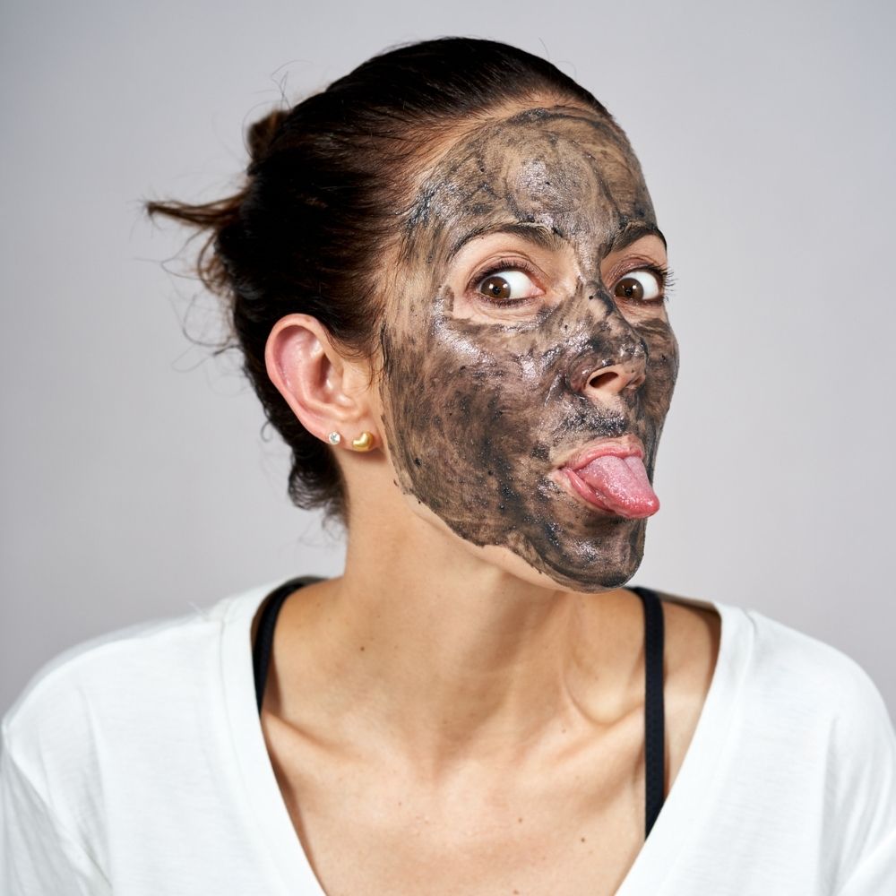 Exfoliante con carbón activado 120 ml